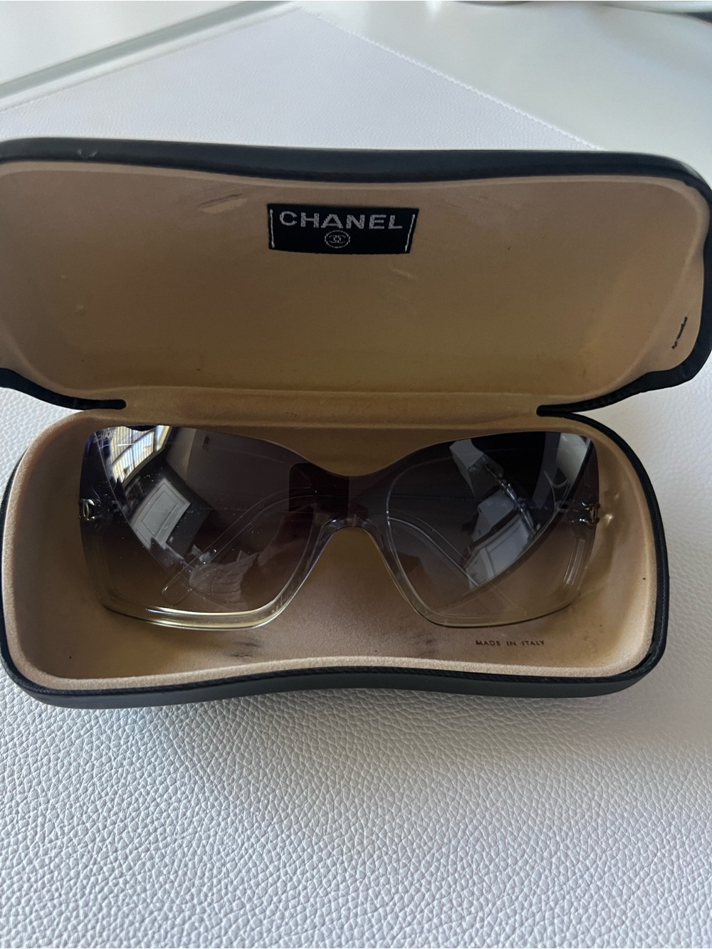 Authentic used Woman Chanel Sunglasse - Picture 11 of 11